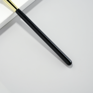 <span class=keywords><strong>Brocha</strong></span> <span class=keywords><strong>de</strong></span> Maquillaje <span class=keywords><strong>para</strong></span> <span class=keywords><strong>Contorno</strong></span> <span class=keywords><strong>de</strong></span> <span class=keywords><strong>Nariz</strong></span> con Mango <span class=keywords><strong>de</strong></span> Madera Negra y Virola <span class=keywords><strong>de</strong></span> Cobre con Pelo <span class=keywords><strong>de</strong></span> Cabra y Logotipo Personalizado <span class=keywords><strong>de</strong></span> Alta Calidad <span class=keywords><strong>de</strong></span> Fábrica YM - Product Image 4