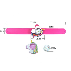Montre à bracelet en silicone à quartz avec design licorne promotionnel pour enfants - Product Image 2