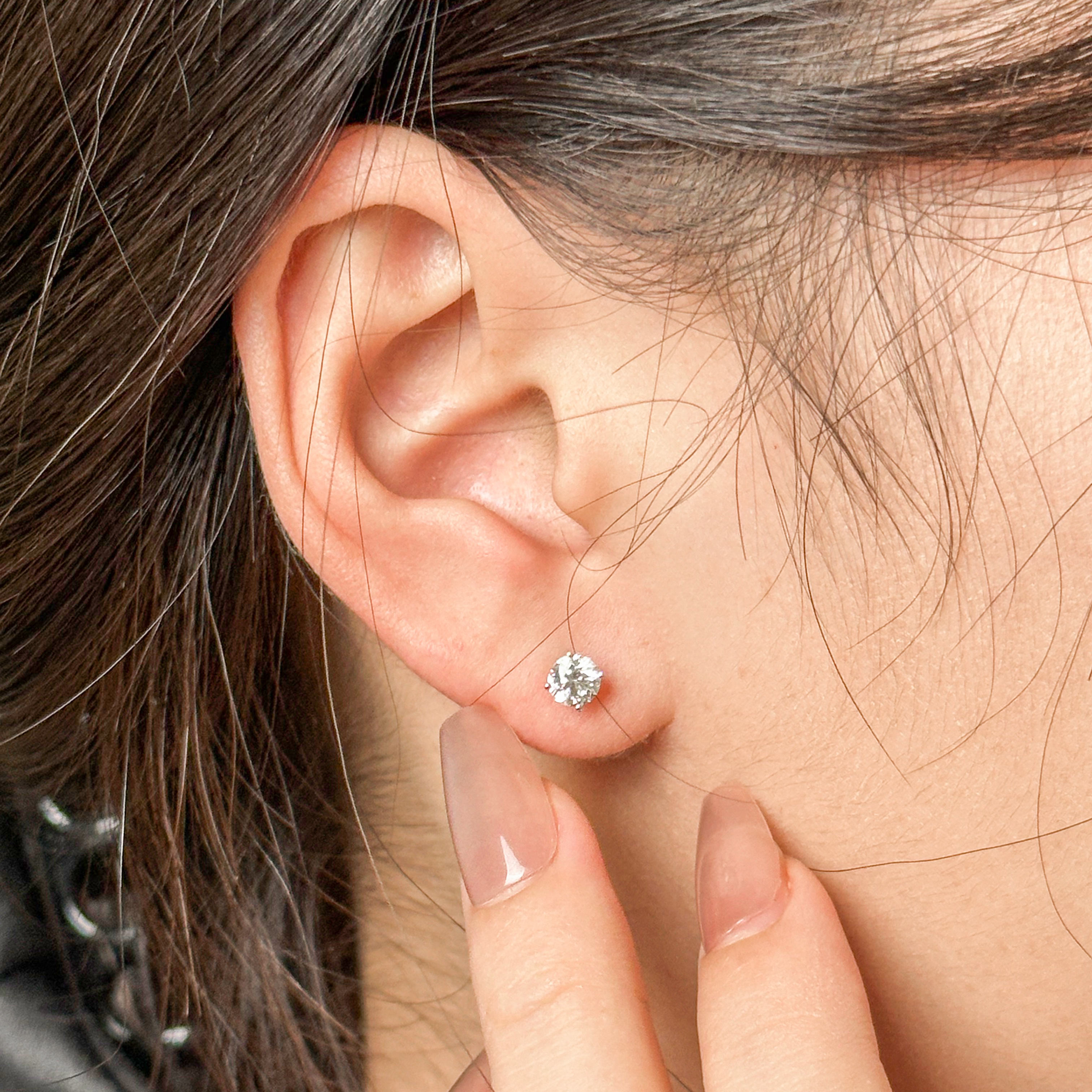 1 carat lab grown diamond earrings