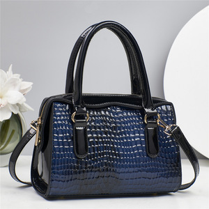Sac à main bandoulière de luxe grande capacité pour femme, directement de l'usine, 2206, doublure polyester, fermeture éclair, fourre-tout décontracté, sensation haut de gamme - Product Image 6