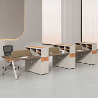 Poste de travail modulaire pour personnel de bureau avec cloison et unité de rangement latérale pour le lieu de travail
