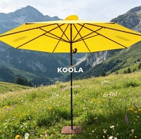 Parasol de terrasse commercial moderne pliable de 4 m en acier robuste, imperméable et résistant aux UV, pour mobilier d'extérieur