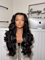 Wig Rambut Asli Vietnam HD Lace Full Virgin, Model Body Wave Curly dengan Lace Transparan untuk Wanita Kulit Hitam