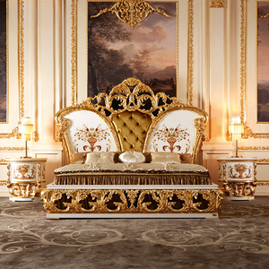 <span class=keywords><strong>Letto</strong></span> <span class=keywords><strong>Matrimoniale</strong></span> <span class=keywords><strong>in</strong></span> <span class=keywords><strong>Legno</strong></span> Massello Intagliato a Mano, Stile Francese, Design Italiano, Lussuoso <span class=keywords><strong>Letto</strong></span> Classico King Size per Villa - Product Image 2