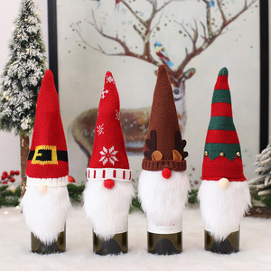 Housses de bouteille de vin de Noël tricotées, gnome, chapeau de Père Noël, rouge, vert, blanc, décoration pour bière et champagne - Product Image 1