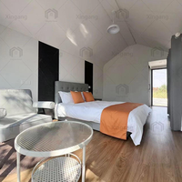 Villa mobile éco-responsable, solutions architecturales modulaires, triangle, petite maison de luxe au design unique, petite maison de villégiature préfabriquée avec salle de bain