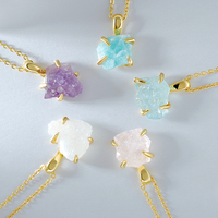 Collar con Colgante de Cuarzo Rosa de Forma Irregular, con Garras Chapadas en Oro de 18K y Plata de Ley 925, Gemas Originales Curativas, Piedra de Nacimiento, Mlluki
