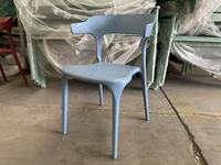 Chaises de salle à manger en plastique modernes et luxueuses de style nordique pour la maison, la cuisine, le restaurant, le café, en promotion