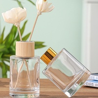 Diffuseur de parfum cylindrique rond personnalisable en verre – Élégant ornement de bureau pour la décoration de chambre et de salle de bain