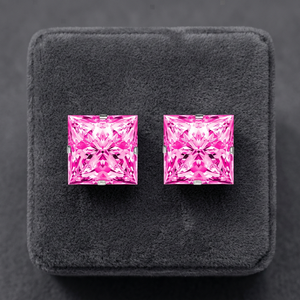 Boucles d'oreilles clous en argent sterling 925 avec zircon cubique rose taille princesse 5 mm, serties à griffes, pour filles - Vente en gros de bijoux de mode raffinés - Product Image 4