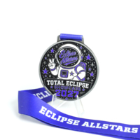 Personalisierte Logo-Mode-Laufmedaille mit 3D-Astronauten-Design, versilberte Zinklegierung, UV-Druck, individuell anpassbar für Sportveranstaltungen