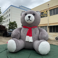 Ballon gonflable en forme d'ours de Noël en fourrure grise, mascotte douce, facile à installer, ours gonflable pour la décoration de fête de Noël