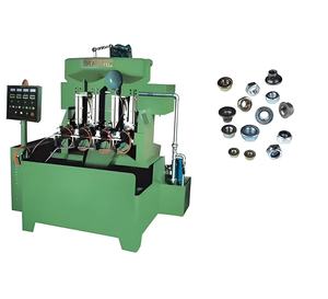 Machine de taraudage 4 axes hautement efficace, équipement de traitement automatisé, contrôle indépendant, pompe à roulement à quatre broches pour le métal - Product Image 1