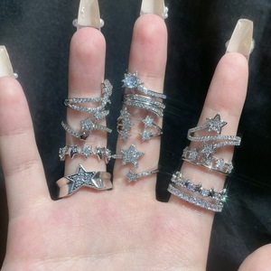 Goth Punk Bling เรขาคณิตที่ไม่ปกติ<span class=keywords><strong>แหวน</strong></span>รูปดาวสำหรับผู้หญิงแหวนเพทายคริสตัล Y2K เครื่องประดับสไตล์ Emo - Product Image 3