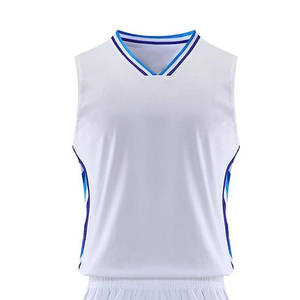 Fabricant en gros d'équipements sportifs pour équipes, uniformes de basket-ball avec design imprimé personnalisé, ensembles d'uniformes de basket-ball respirants - Product Image 5