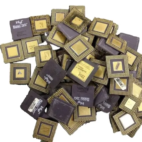 Morceaux de CPU/processeurs en céramique, morceaux de carte mère, morceaux de Ram, morceaux de cpu, morceaux de récupération en or, morceaux de cpu d'occasion