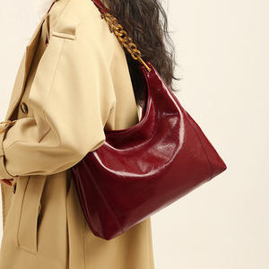 Bolso de Mano para Mujer de Gran Capacidad, Estilo Vintage 2025, Color Rojo, para Bodas, Nuevas Bodas, Año Nuevo, Bolso de Hombro - Product Image 3