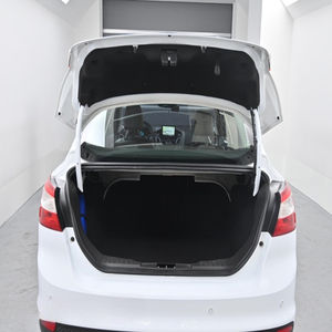 Ford Focus 2.0 TDCi Automatique Hatchback d'occasion à faible kilométrage, excellent état, service fiable, voiture familiale diesel, excellente affaire - Product Image 6