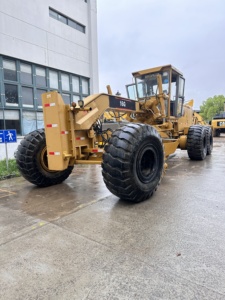 เครื่องเกรดดินแบบมีล้อ 16 ตัน 16 กิโลกรัม ผลิตในญี่ปุ่นแท้ รัศมีการเลี้ยวสั้น เหมาะสำหรับงานก่อสร้างถนน ราคาประหยัด - Product Image 2