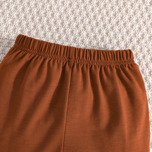 เสื้อผ้าเด็กแฟชั่น เสื้อแขนยาว เสื้อครอปน่ารัก ลายหมีน้อย เสื้อแขนกุด จับคู่กับกางเกงลำลอง ชุดสามชิ้นเรียบง่าย - Product Image 5