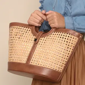 Borsa di Tote della spiaggia delle donne di lusso della borsa della paglia del Rattan d'imitazione della signora di estate di nuovo arrivo