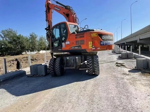 Excavatrice sur pneus hydraulique d'occasion Doosan 150 DH150W-7 DX150W-9C 15 tonnes à vendre - Product Image 2