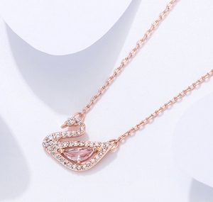 Collier Cygne en Cuivre Vintage au Design Unique pour la Saint-Valentin, avec Strass en Cristal, Chaîne Ras du Cou pour Femme, Idéal Cadeau - Product Image 1