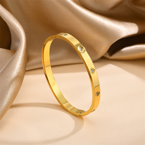 Gelang bandul zirkon kotak untuk pria, perhiasan gratis 18k lapis emas baja tahan karat - Product Image 2