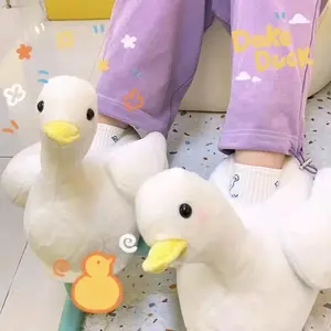 Chaussures en peluche avec animaux, les pantoufles d'intérieur du grand canard blanc, vente en gros d'usine, en stock,