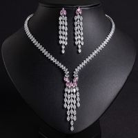 Nouvel ensemble de bijoux de luxe transfrontalier pour femme, boucles d'oreilles et collier en fer avec pampilles goutte d'eau, polyvalent, incrusté de zircon, pour mariée et mariage