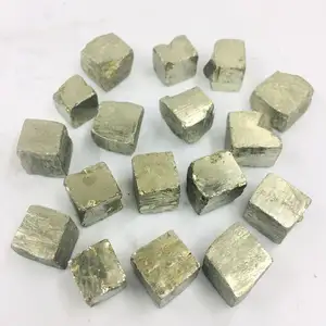 Kualitas Tinggi Peru Tembaga Kasar Alami Pyrites Ore Cube Spesimen Mineral Batu Jatuh untuk Dekorasi