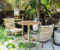 Ensemble de meubles de jardin moderne et populaire en rotin et bois massif, avec chaise 2 places et table basse, structure métallique, pour cour et extérieur