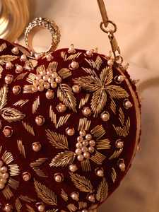 Best quality Embroidery jewelry Hand Bag Stylish <b>Seed</b> Beads stylish Woman Shoulder Hanging Wedding jewelry packaging bag - Product Image 5