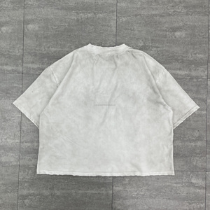 T-shirt Oversize Boxy da Uomo in Cotone 100% Personalizzata con Stampa DTG, Lavaggio Acido Effetto Usurato e Dettagli Gemstone - Product Image 3