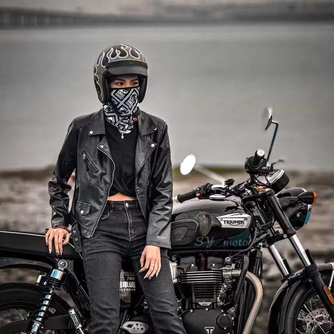 오토바이 예비 부품 탄소 섬유 오토바이 헬멧 도매 가격 제품