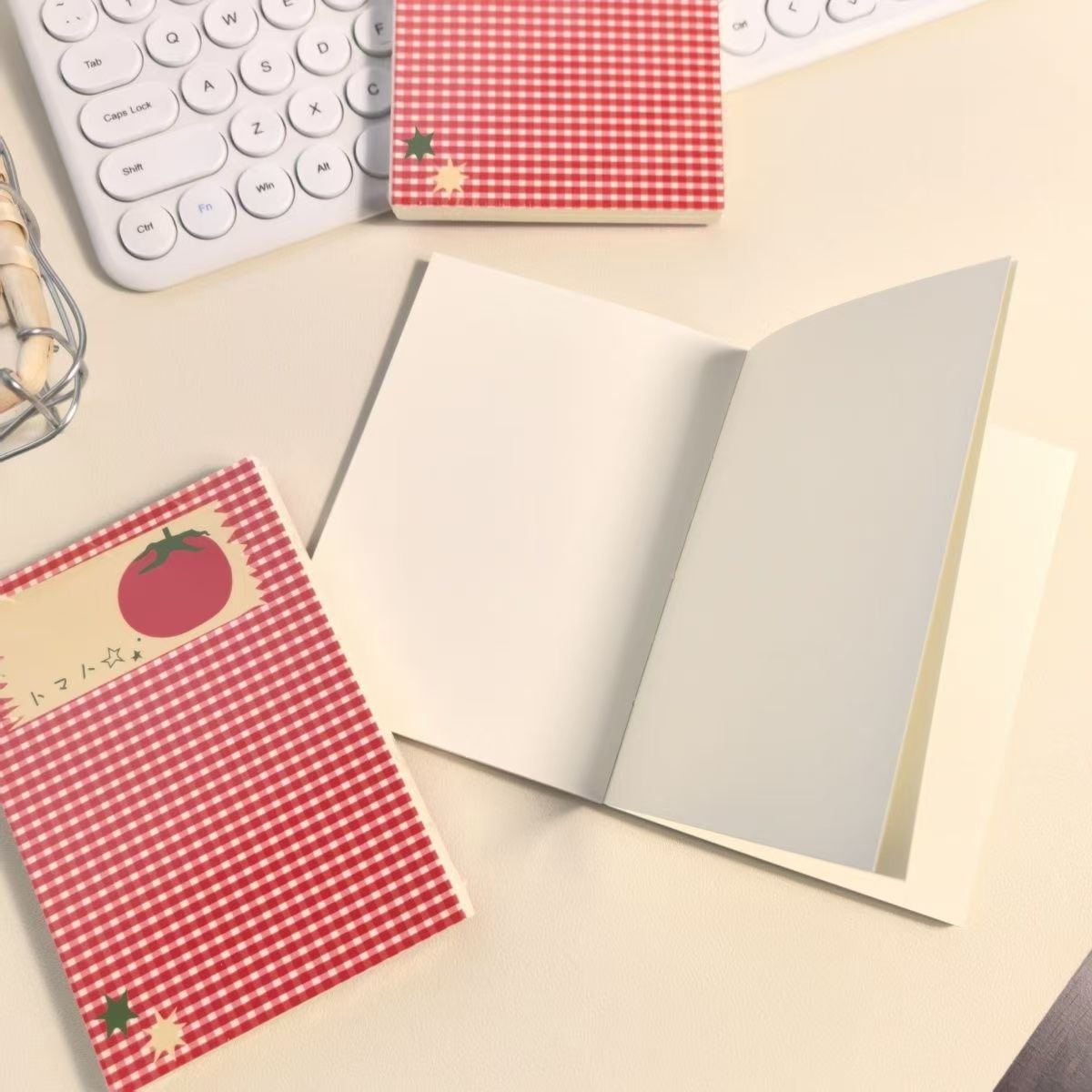 Pagine bianche formato A6 stile coreano con motivo pomodoro