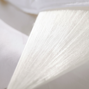 Venta caliente 100% Pupa de gusano de seda orgánica Durable y transpirable Comida de hotel Edredones de seda congelada de Vietnam - Product Image 1