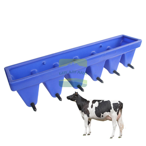 Cubo de succión de pezones múltiples para terneros y corderos, alimentador de leche de plástico duradero, equipo de alimentación de ganado para granja lechera - Product Image 5