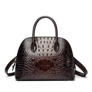 Sac à main de haute qualité en PU durable avec motif géométrique, décoration à rivets, bandoulière et fonction antivol pour usage quotidien - Product Image 5