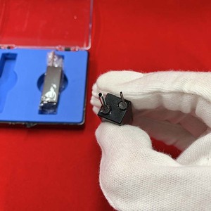 Cuvette di flusso 0.03ml parete nera <span class=keywords><strong>Semi</strong></span>-automatica Bio-chimica analizzatore di flusso di celle al quarzo cuvetta - Product Image 2