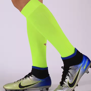 Manicotti a compressione per polpacci da calcio con foro, calze sportive riscaldanti per gambe, <span class=keywords><strong>leggings</strong></span> da <span class=keywords><strong>uomo</strong></span> per adulti - Product Image 3