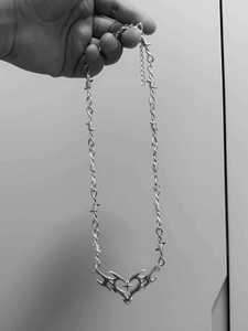 Gargantilla Corazón de Llama Cruzada Punk Gótica Y2K de Aleación con Espinas y Alambre de Púas, <span class=keywords><strong>Cadena</strong></span> de Eslabones con Dijes Hippie para Mujeres, Hombres y Niños - Product Image 5