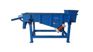 Tamis vibrant carré haute efficacité pour granulés plastiques – Machine de criblage vibratoire pour plastiques - Product Image 3