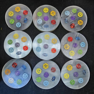 All'ingrosso cerchio forma rotonda selenite bianco piastra <span class=keywords><strong>di</strong></span> ricarica selenite <span class=keywords><strong>cristallo</strong></span> <span class=keywords><strong>lastra</strong></span> incisa per ciondoli - Product Image 1