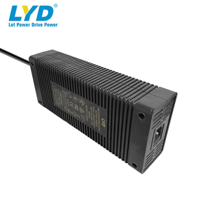 เครื่องชาร์จแบตเตอรี่ลิเธียมเทอร์นารี 16.8V/18A พร้อมการรับรอง ETL สำหรับโดรน/เครื่องมือไฟฟ้า นิยมใช้ในอเมริกาเหนือ - Product Image 4