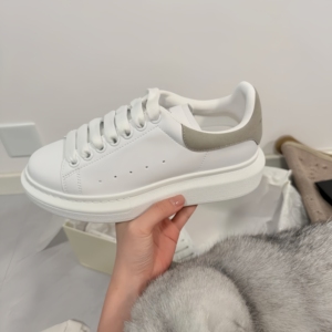 <span class=keywords><strong>Scarpe</strong></span> da Ginnastica <span class=keywords><strong>Classiche</strong></span> Bianche da <span class=keywords><strong>Uomo</strong></span> in Vera Pelle, <span class=keywords><strong>Scarpe</strong></span> <span class=keywords><strong>Sportive</strong></span> Unisex da Esterno, <span class=keywords><strong>Scarpe</strong></span> da <span class=keywords><strong>Uomo</strong></span> con Rialzo Interno, <span class=keywords><strong>Scarpe</strong></span> da <span class=keywords><strong>Uomo</strong></span> di Design alla Moda - Product Image 5