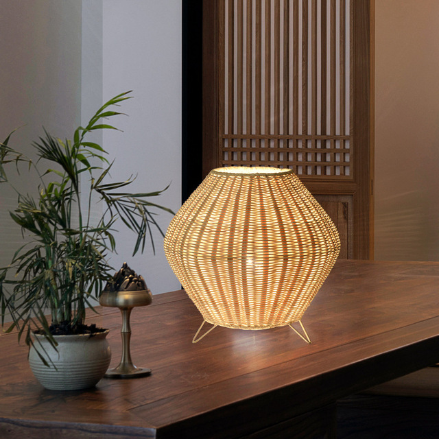 Modern Chinese Zen Handmade Woven Rattan Art Table Lamp New Southeast Asian Bedside Tea Table Simple E26 Bulb Base Standing Bed