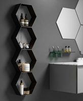 Niche de douche hexagonale encastrée murale avec panneau arrière en pierre frittée pour la rénovation de salle de bain