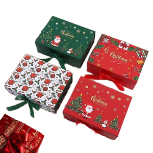 Caja de regalo de Navidad roja de lujo de Venta caliente con mango de cinta, cartón rígido de cierre magnético personalizado para presentaciones - Product Image 1