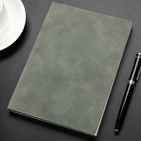 Boce – Coffret Cadeau Personnalisé Haut de Gamme pour Entreprises : Carnet A5, Tasse Isotherme, Parapluie et Stylo à Encre Gel Noire – Multi-Occasions